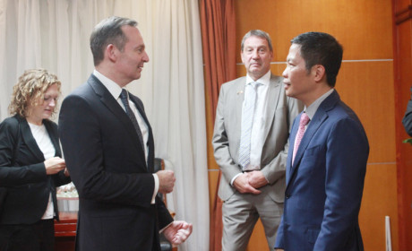 Phó Thủ hiến bang Rheinland – Pfalz, Đức khuyến khích doanh nghiệp tham gia Triển lãm Vietnam Foodexpo