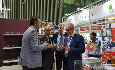 Vietnam Foodexpo 2017 đón số lượng lớn các đoàn khách nhập khẩu từ hơn 50 quốc gia, vùng lãnh thổ