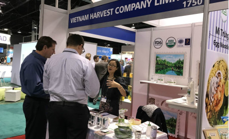 Đoàn doanh nghiệp Việt Nam tham gia Hội chợ Quốc tế Thực phẩm và Đồ uống Private Label Show 2016