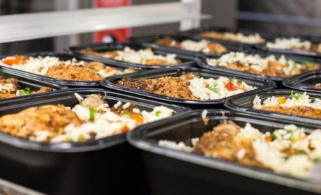 Bữa ăn sơ chế nở rộ từ Covid-19