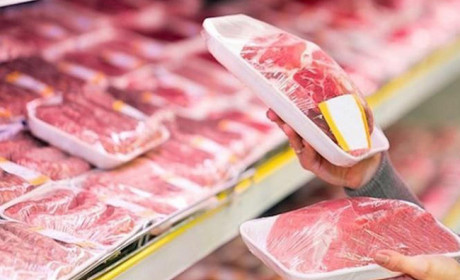 Vietnam increases pork imports to reduce price on local market