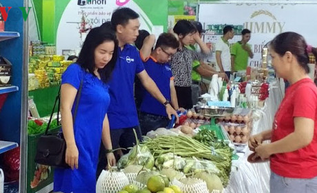 Nông sản “chật vật” đầu ra vì chuỗi liên kết cung - cầu còn rời rạc