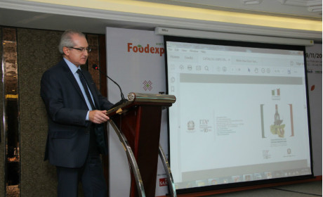 Vietnam Foodexpo 2016 chật kín gian hàng